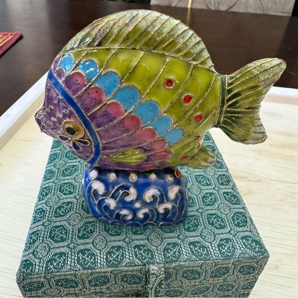 Beautiful DS Starr Cloisonné Tropical Fish Figurine On Stand Enamel Multicolor - Picture 2 of 15
